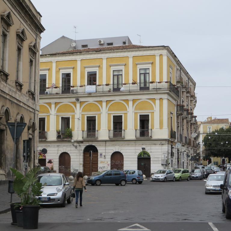 B&B Al Teatro Massimo Catânia Exterior foto